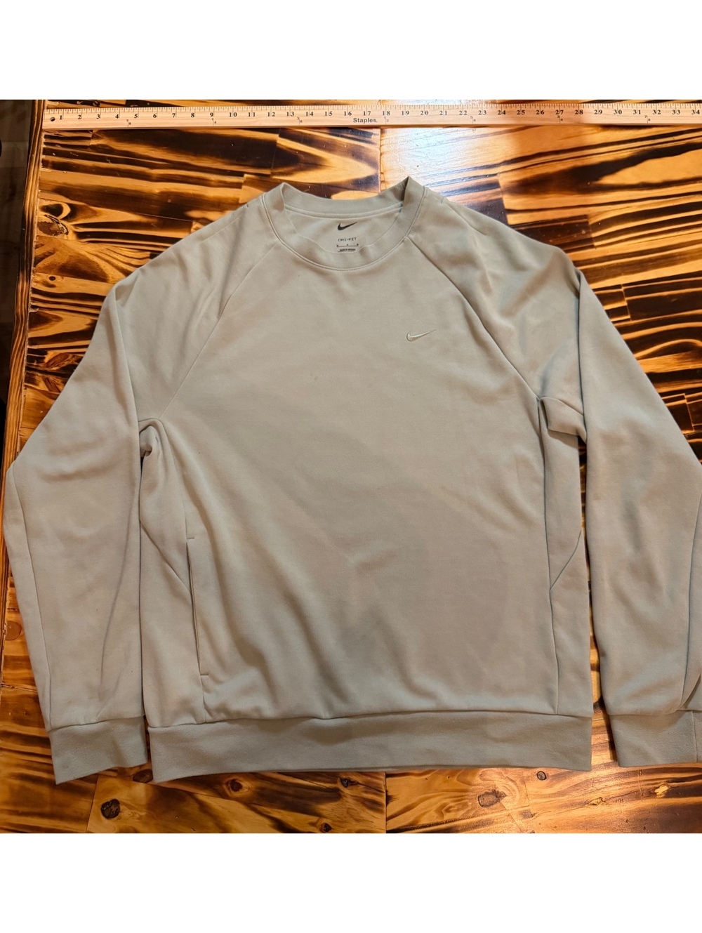 Nike Dri-FIT light green crewneck sweatshirt